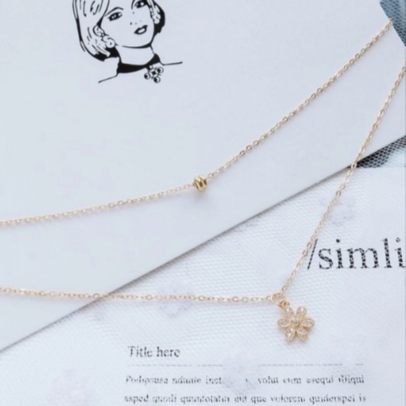 Flower Pendant Rhinestone Necklace - Picture 2 of 3